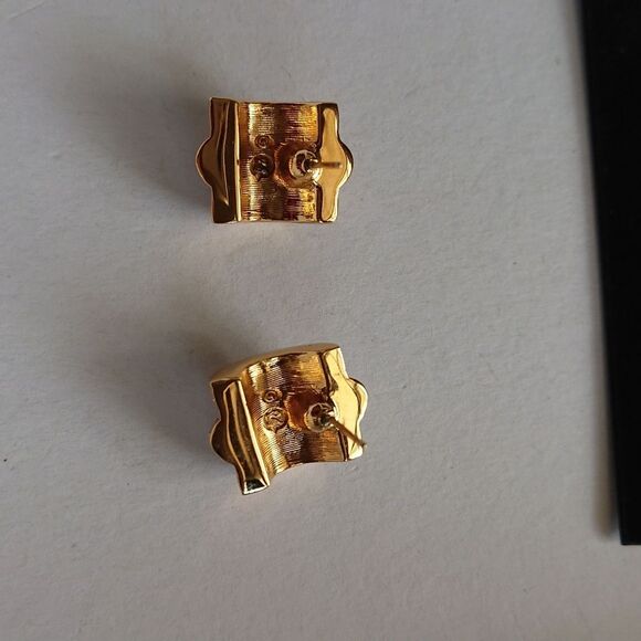 Swarovski crystal gold tone 3 layered earrings - Picture 3 of 4